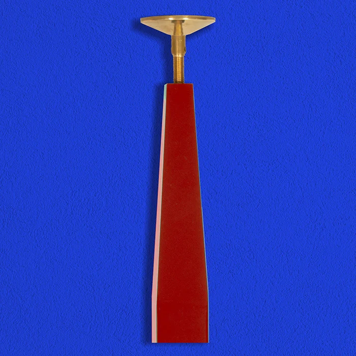 Particolare della base del sistema di arredamento Flip - design personalizzato con montante rosso