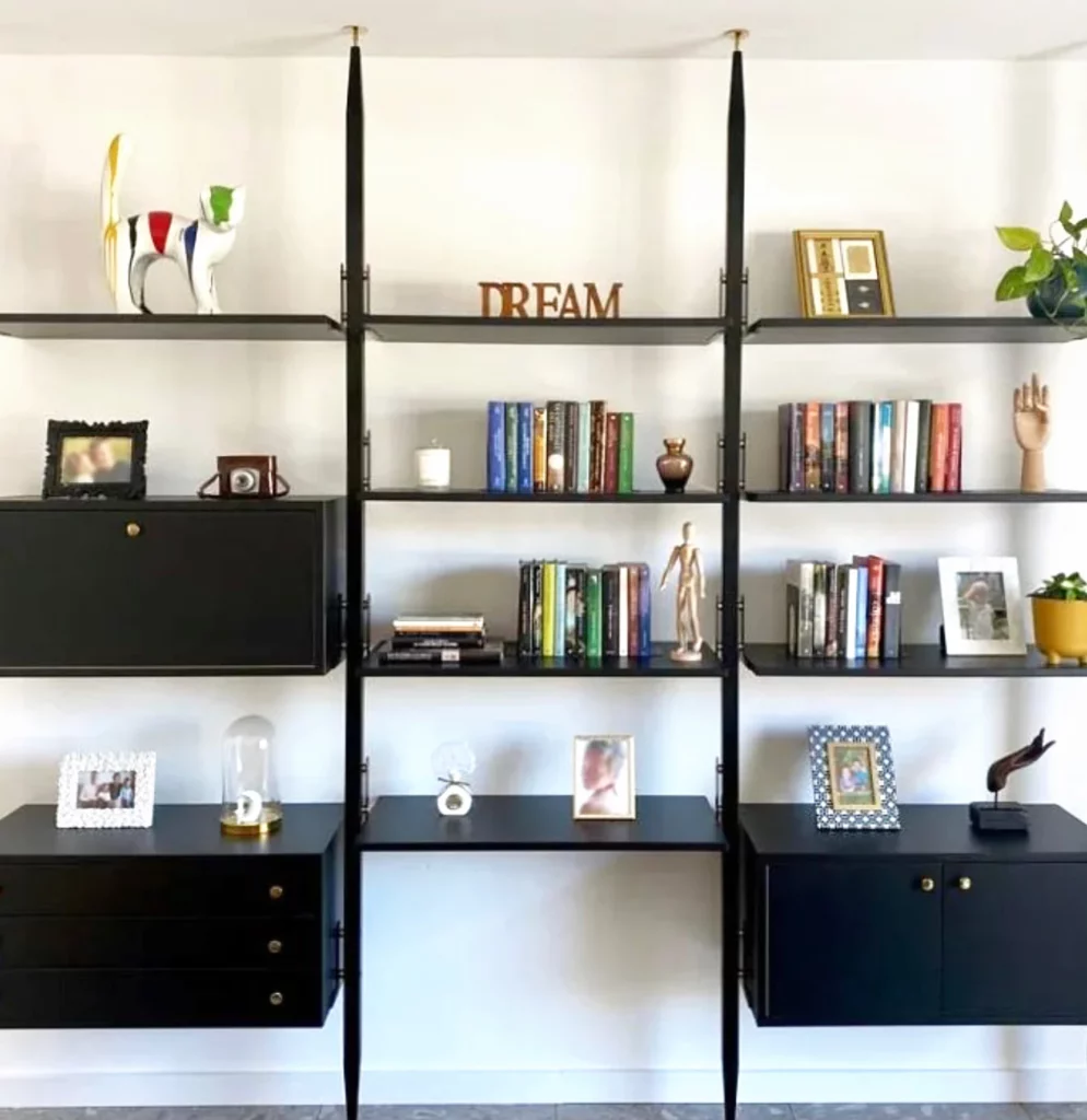 Fotografia di libreria a parete modulare terra-cielo - arredamento e design di FLIP